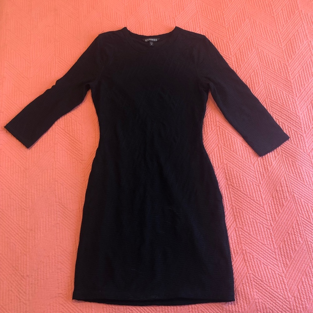 Black dress with 3/4 sleeves